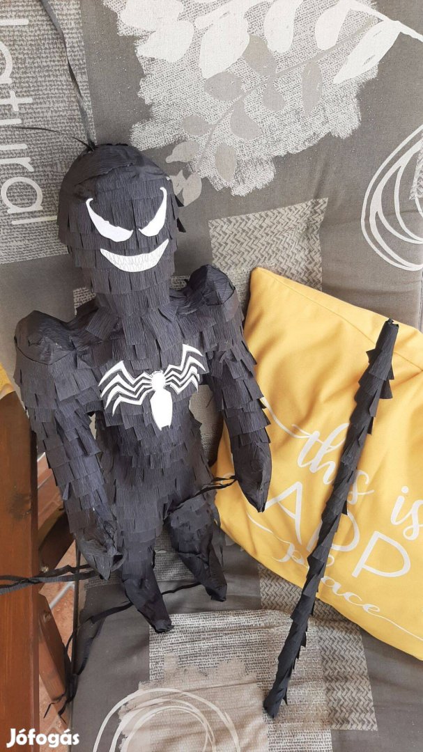 Fekete Pókember / Venom pinata 60 cm (Új)