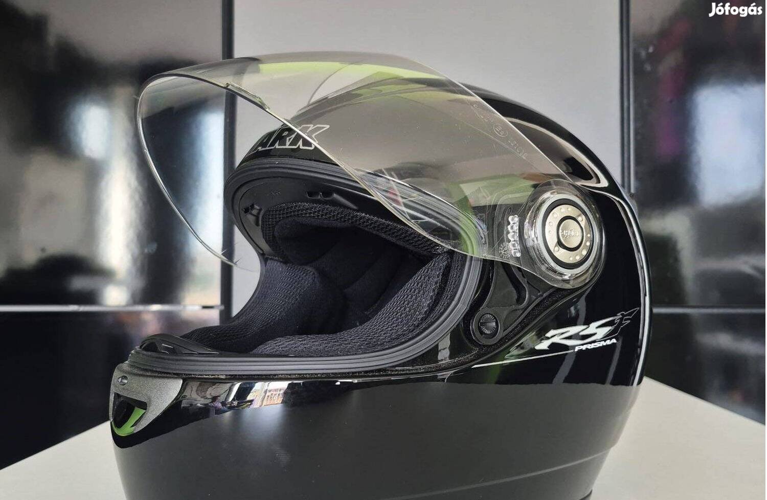 Fekete Shark motor ukósisak XS méret