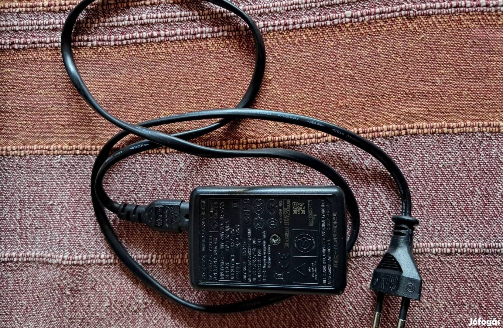 Fekete Szinű Sony Charge Töltő