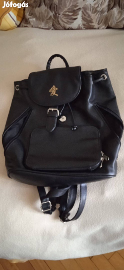 Fekete, női táska