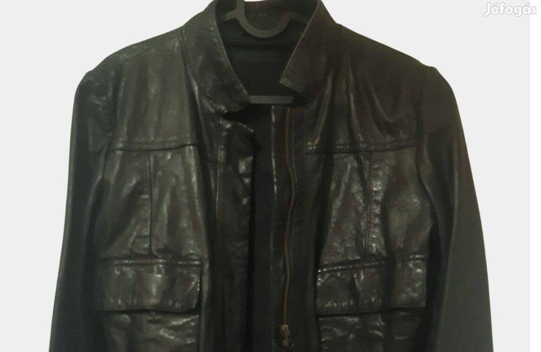 Fekete, olasz Intrend, 100% bőrből készült kabát