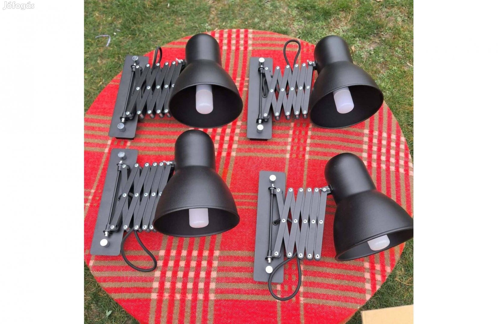 Fekete, retró, kihúzható harmónika, olvasó fali lámpa