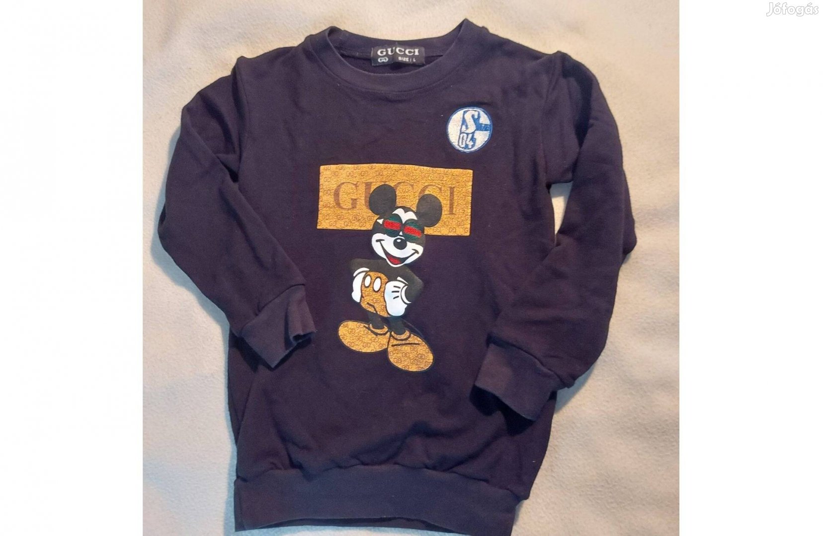 Fekete alapon Mickey egér mintás unisex felső