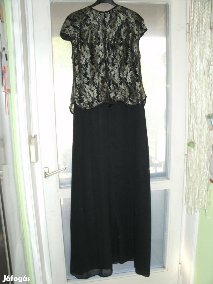 Fekete alapon felül zöldes -fekete csipke alkalmi, báli,