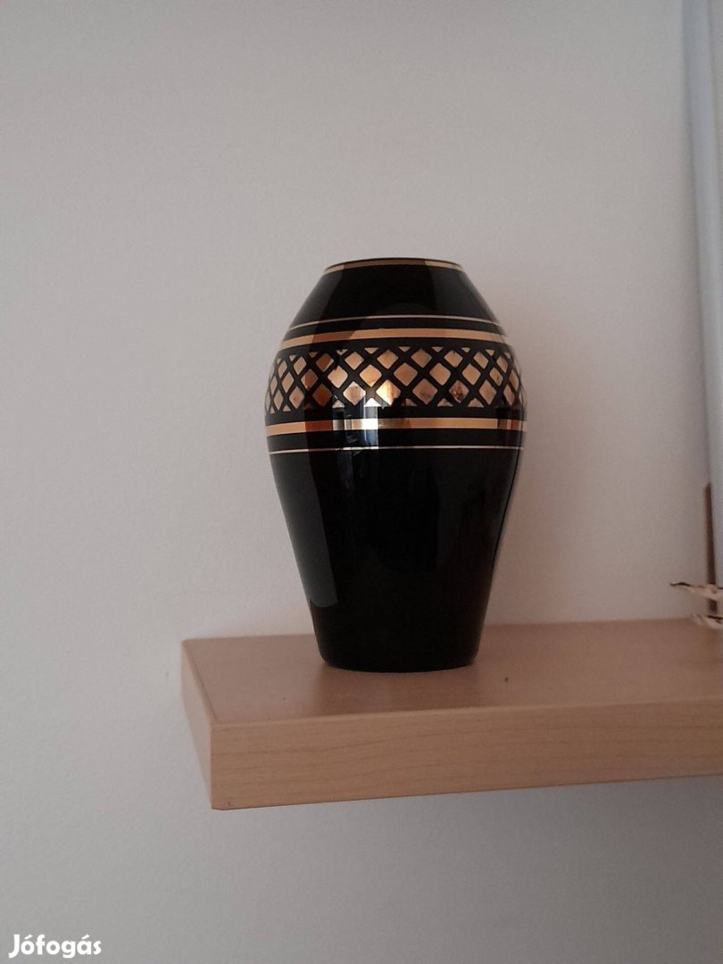 Fekete-arany üvegváza. 15 cm. Hibátlan állapotban