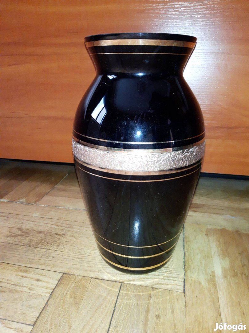 Fekete aranyozott üveg váza 25cm magas