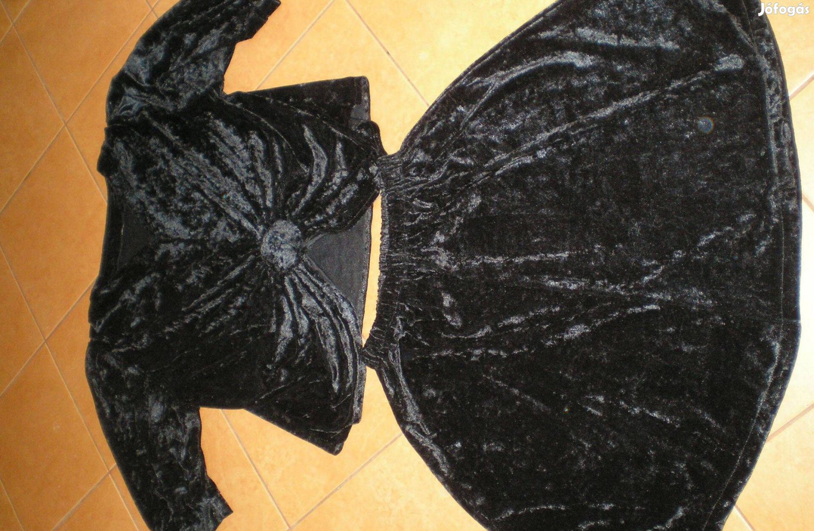 Fekete bársony kétrészes elegáns női ruha XL-es XL