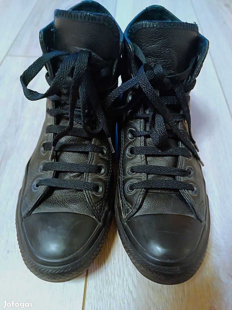 Fekete bőr Converse magasszárú cipő (40)