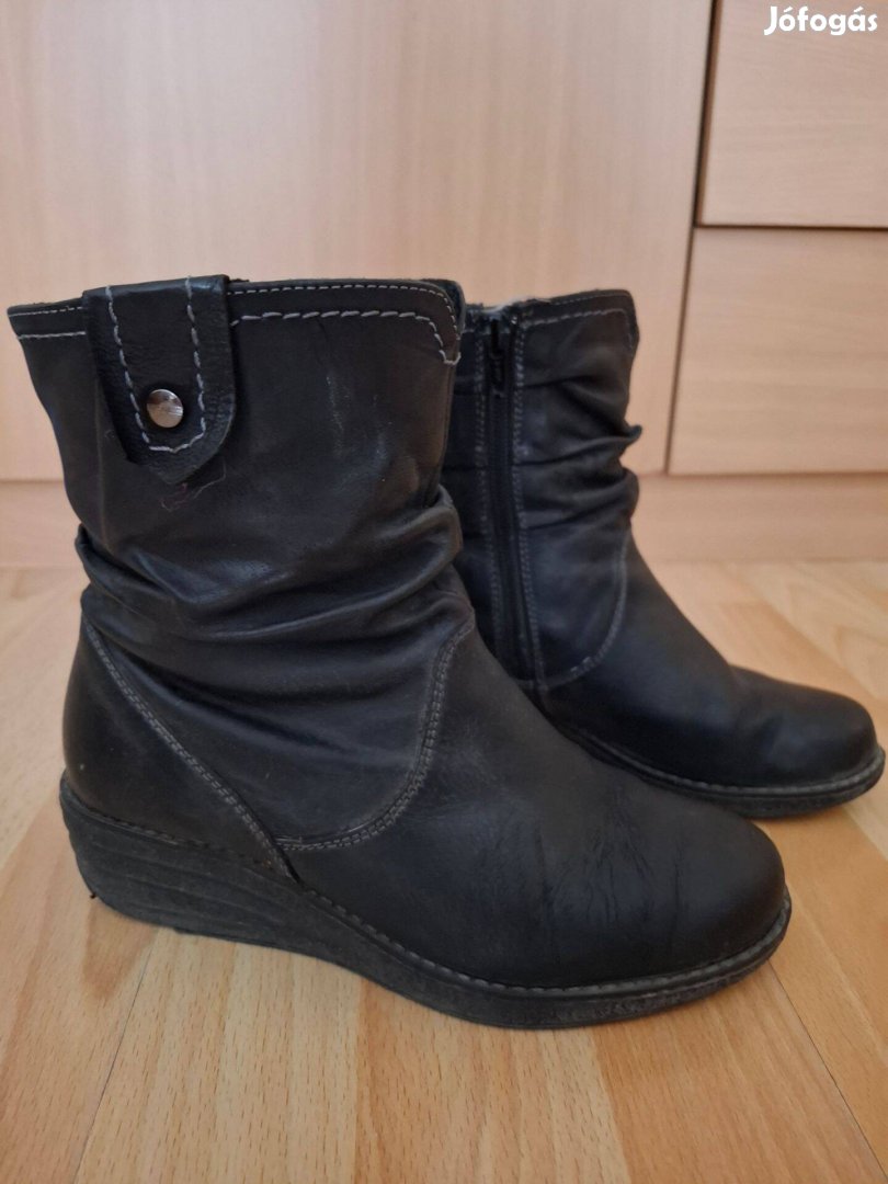 Fekete bőr téli csizma, Lasocki, 35-ös