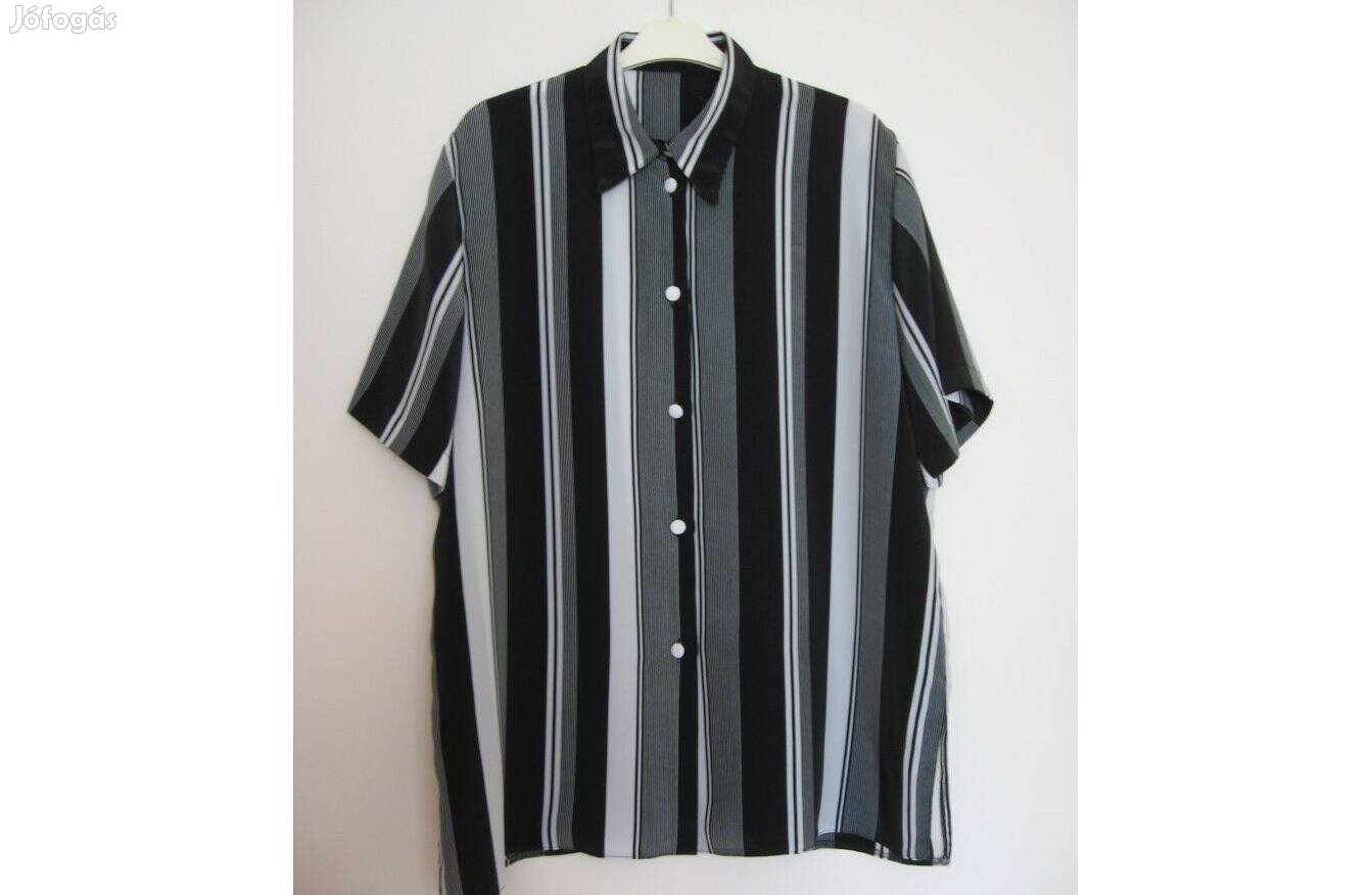 Fekete-fehér csíkos mintázatú blúz