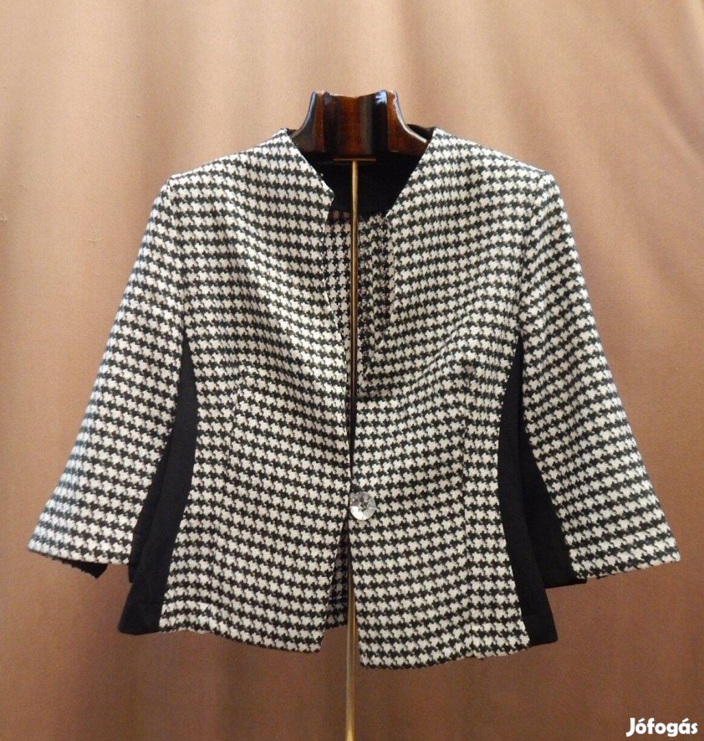 Fekete-fehér női blézer