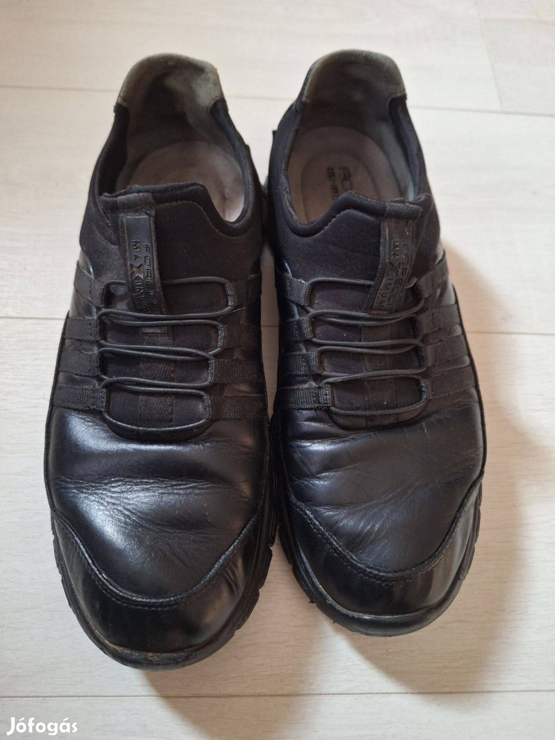 Fekete férfi bőrcipő 42-es