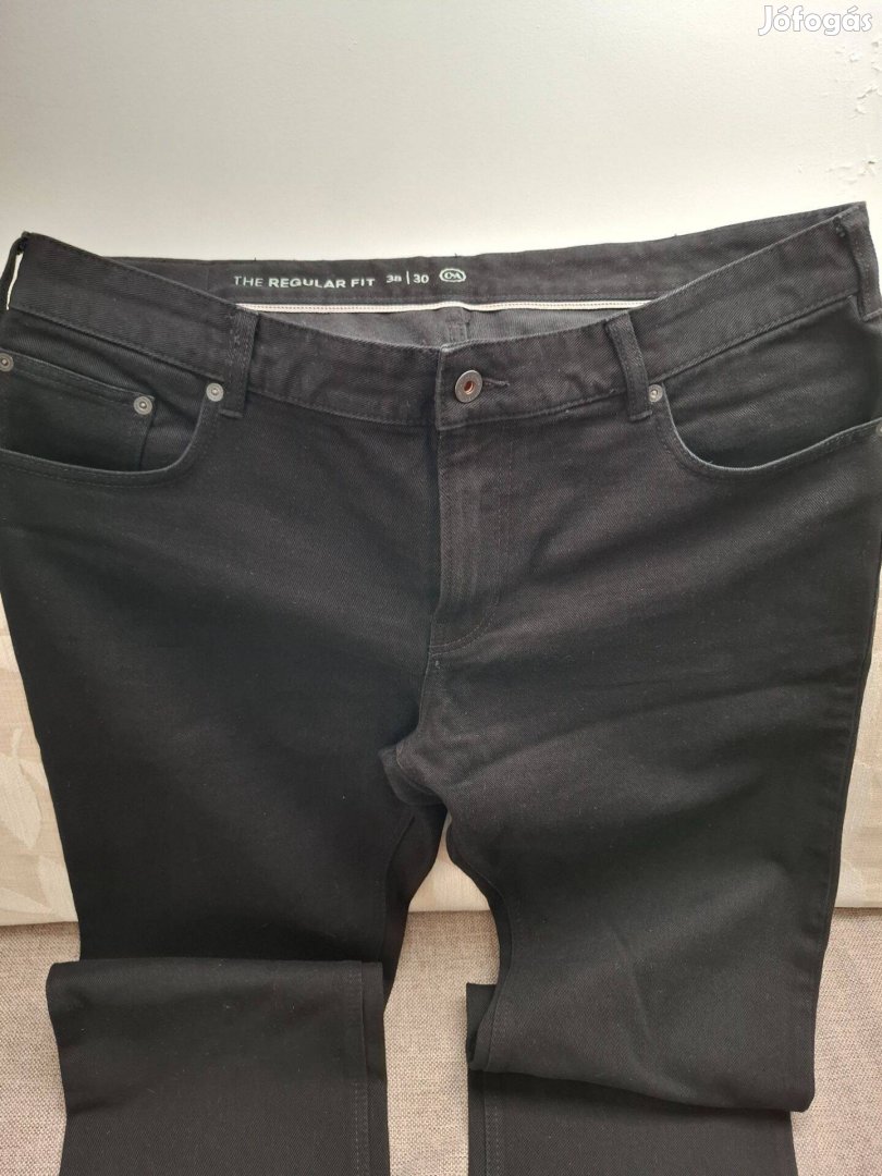 Fekete férfi farmer