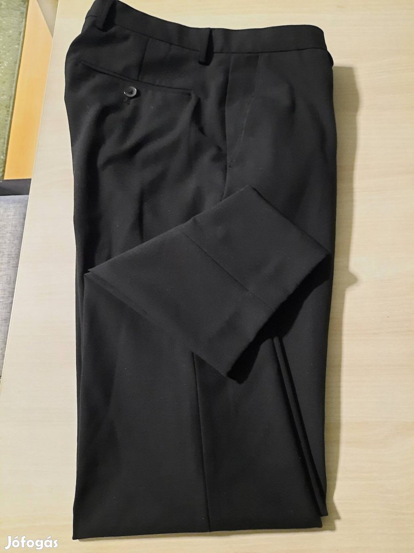 Fekete férfi nadrág slim fit 44-es C&A 