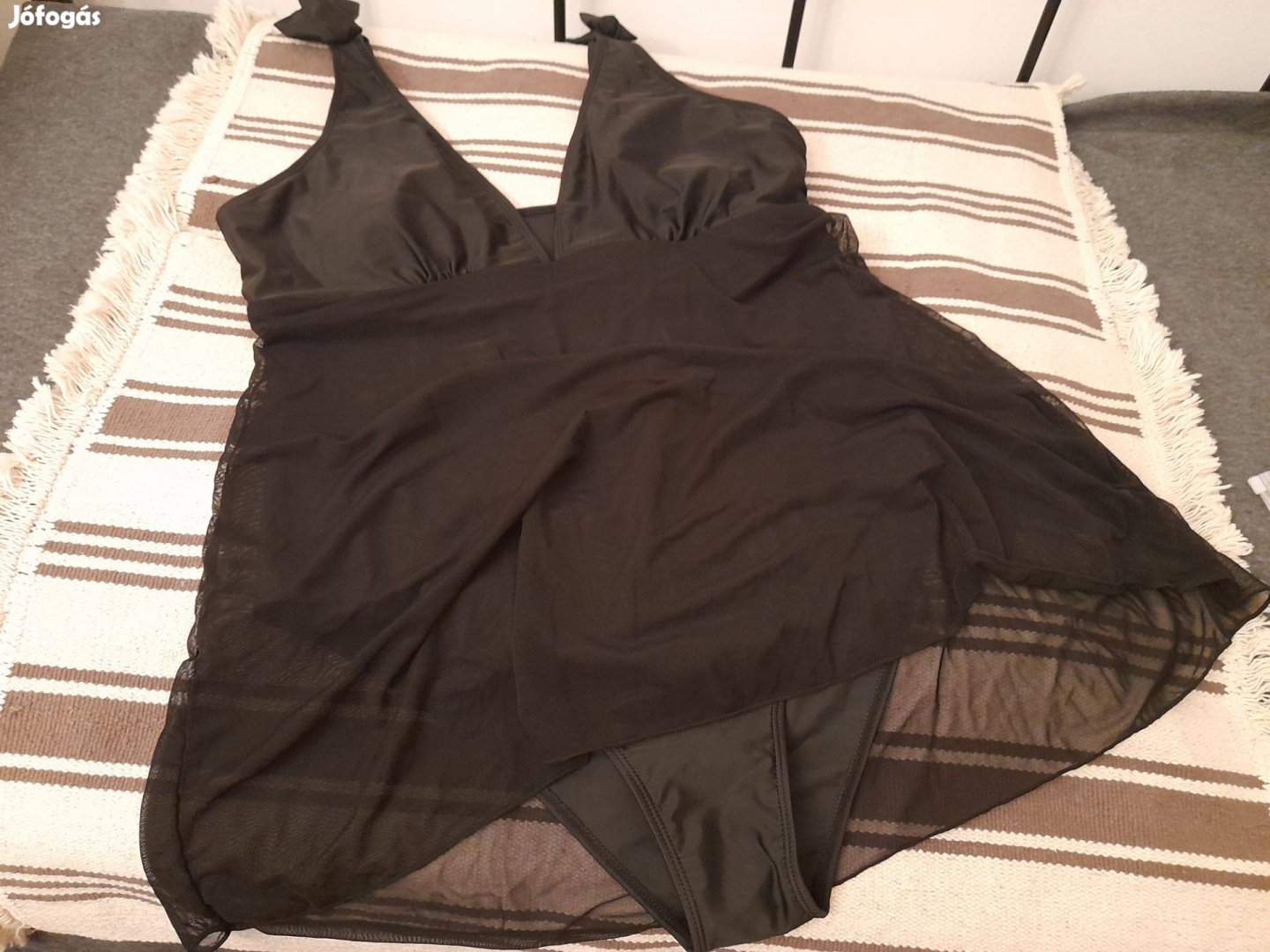 Fekete fürdőruha 2XL méret eladó