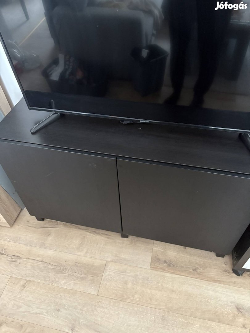 Fekete komód kifogástalan állapot