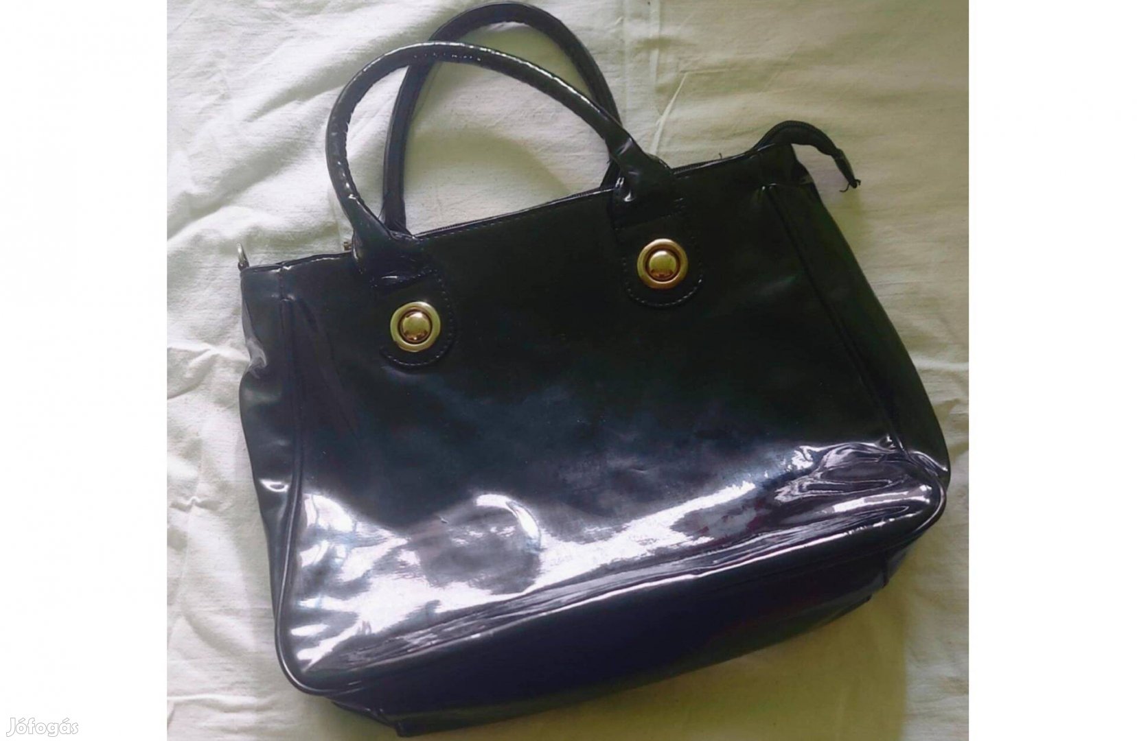 Fekete lakk női táska