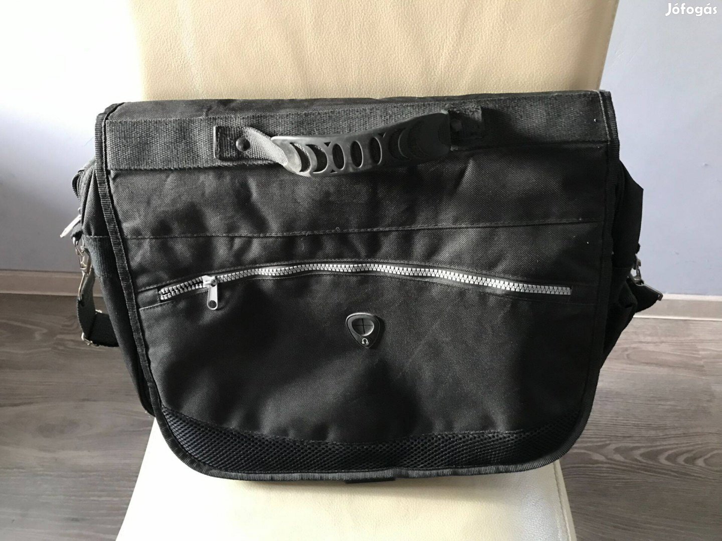 Fekete laptoptáska eladó