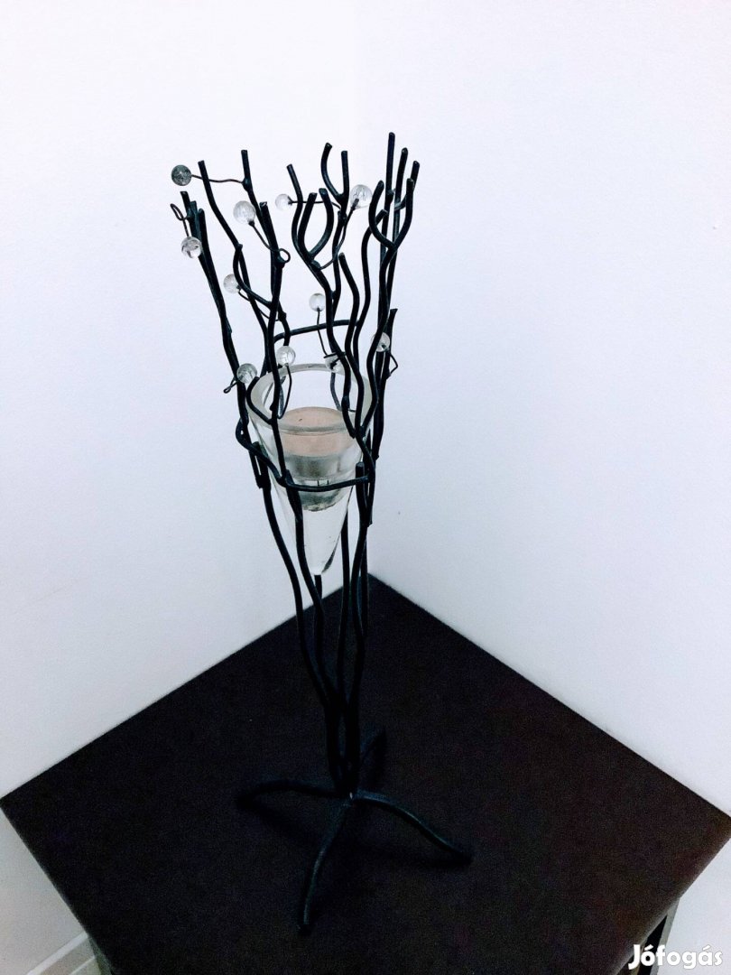 Fekete mécses tartó