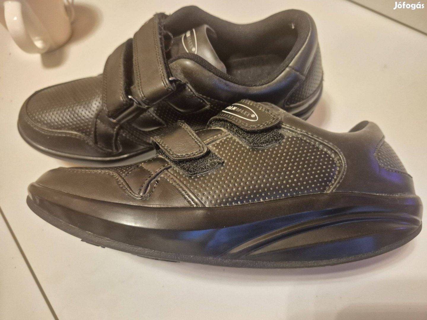 Fekete női Walkmaxx cipő