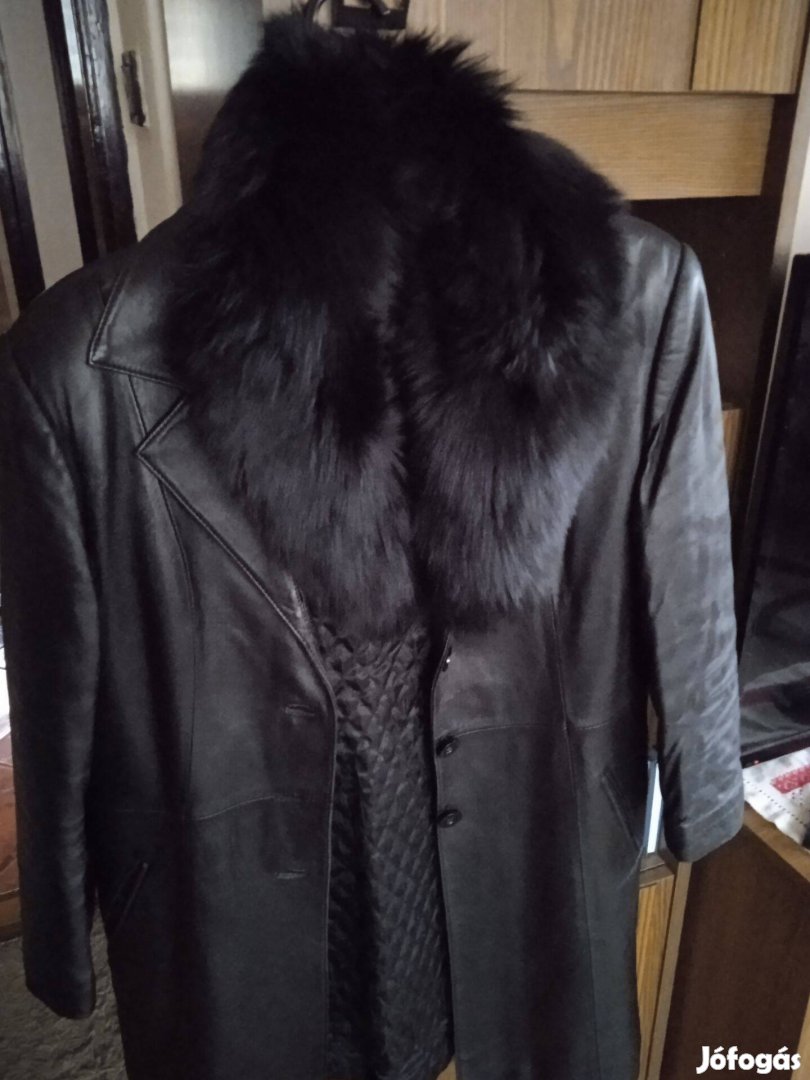 Fekete női bélelt bőrkabát kis mellény és prém gallér XXL