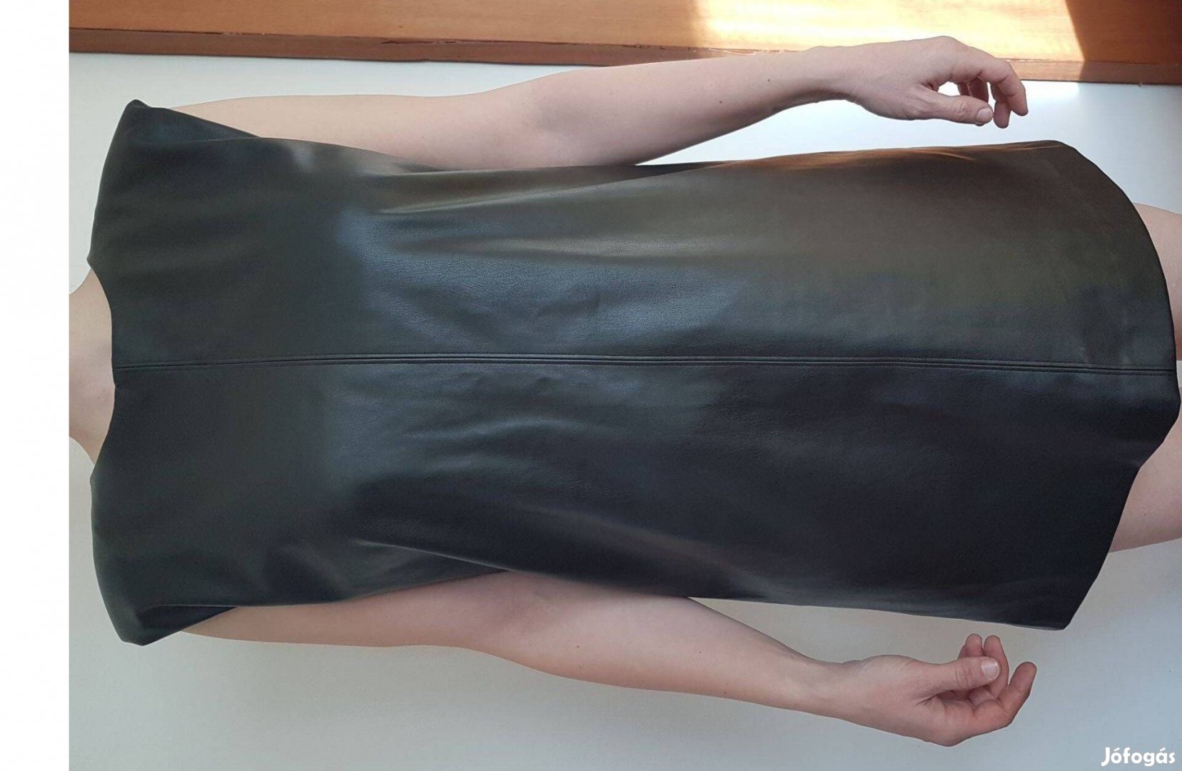 Fekete női ruha M műbőr miniruha Zara M-es mini