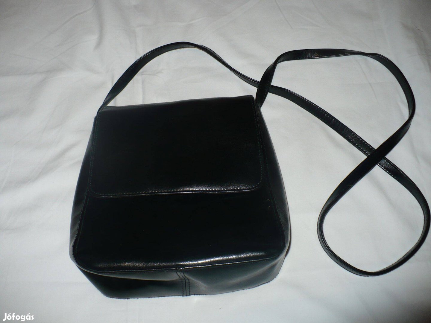 Fekete női táska