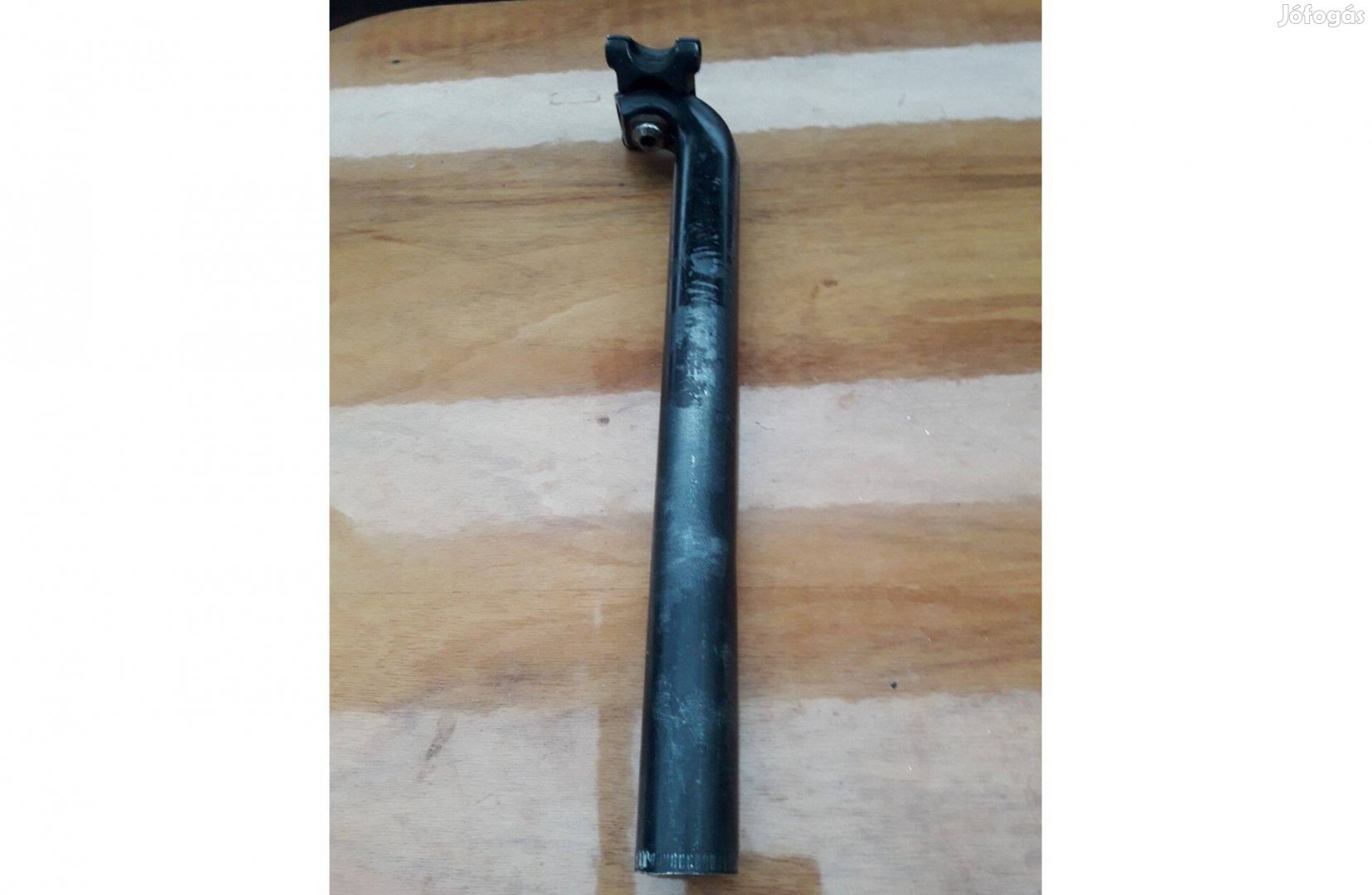 Fekete nyeregcső, 27,2 mm, 29,5 cm hossz