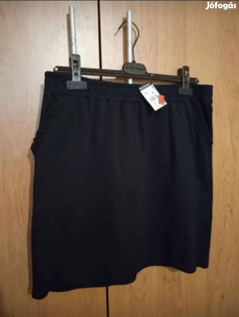 Fekete pamut szoknya fodros zsebbel L-XL-es méretben új címkés 