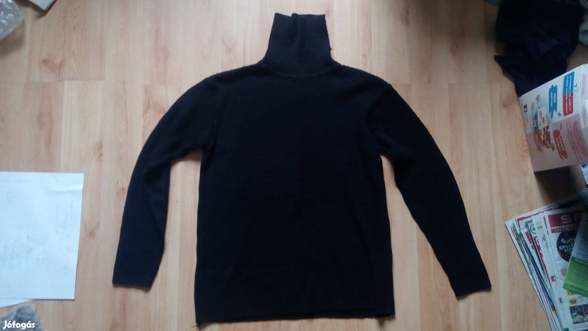 Fekete pulóver L eladó Nyíregyházán