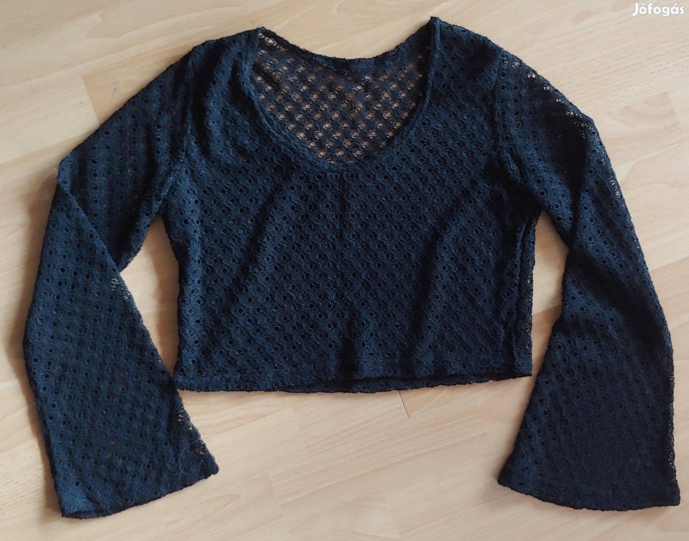 Fekete rövid crop top