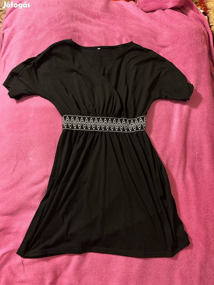 Fekete ruha eladó