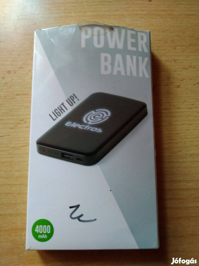 Fekete színű Powerbank