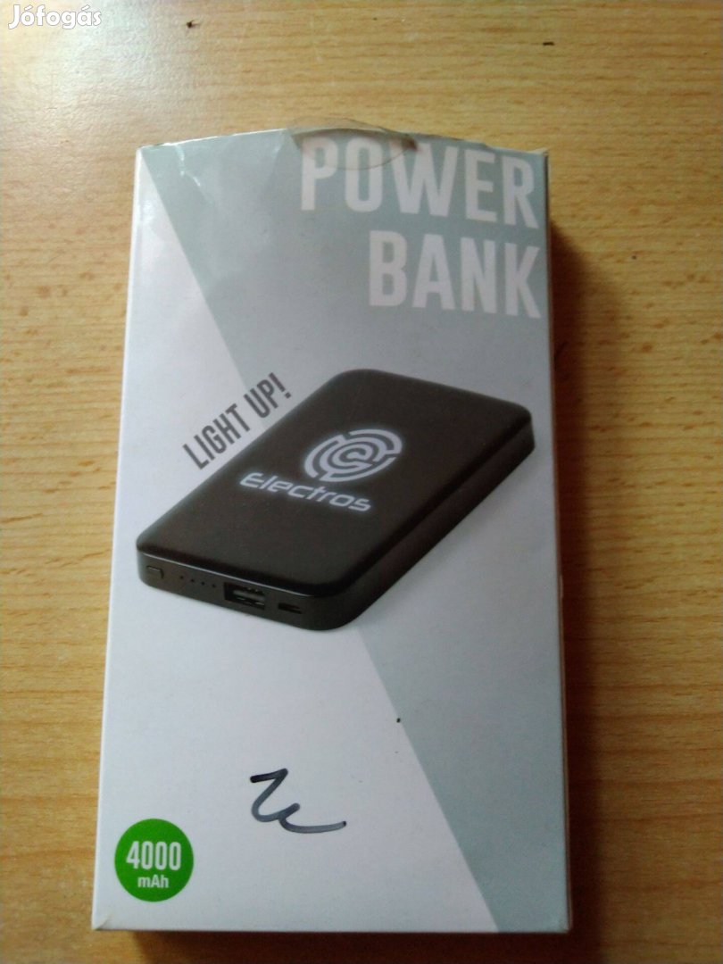 Fekete színű Powerbank