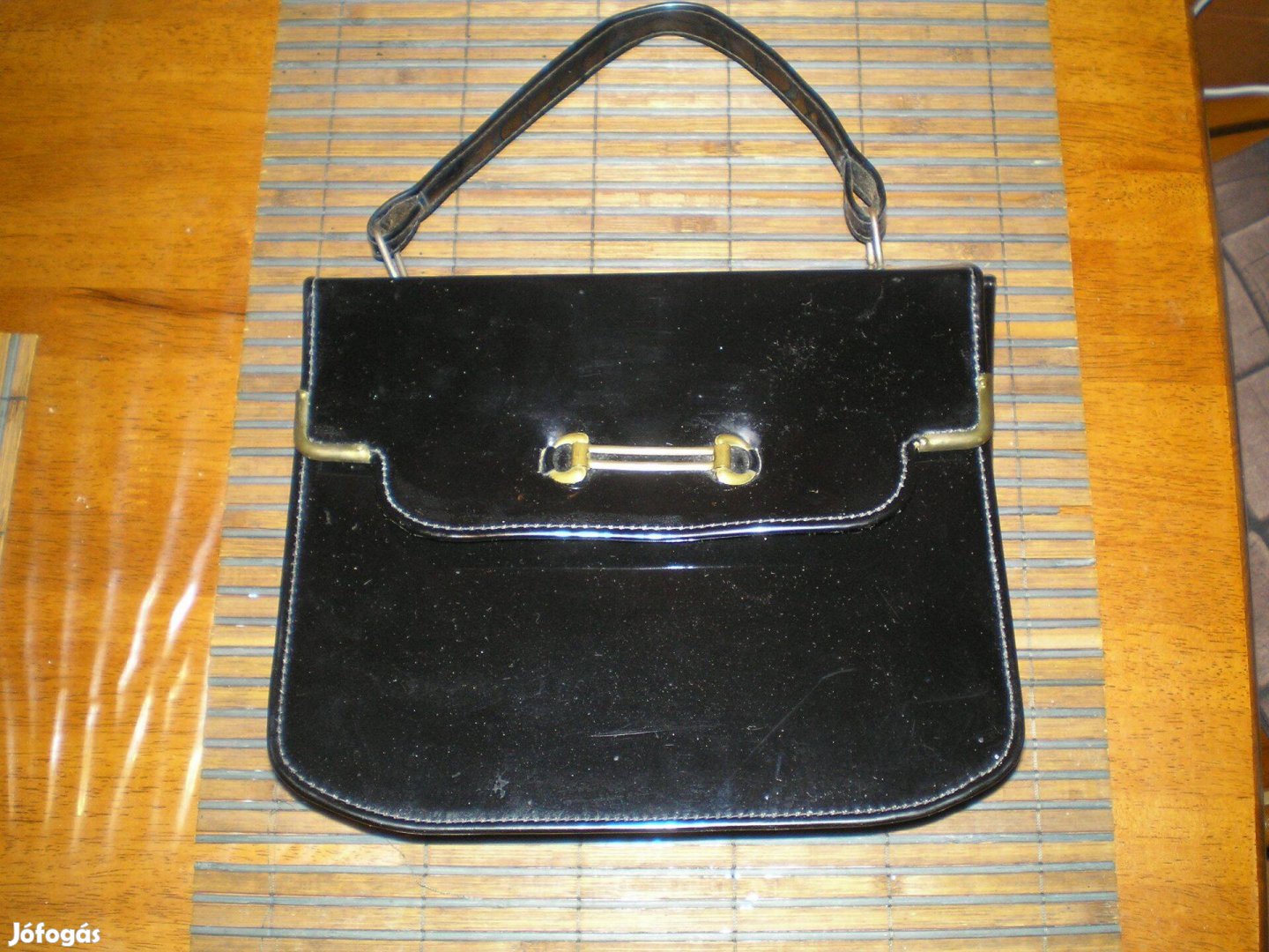Fekete színű lakk női ridikül az 1960-as évekből női táska