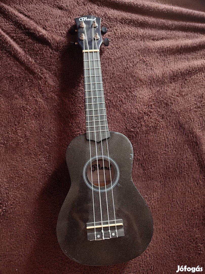 Fekete ukulele 