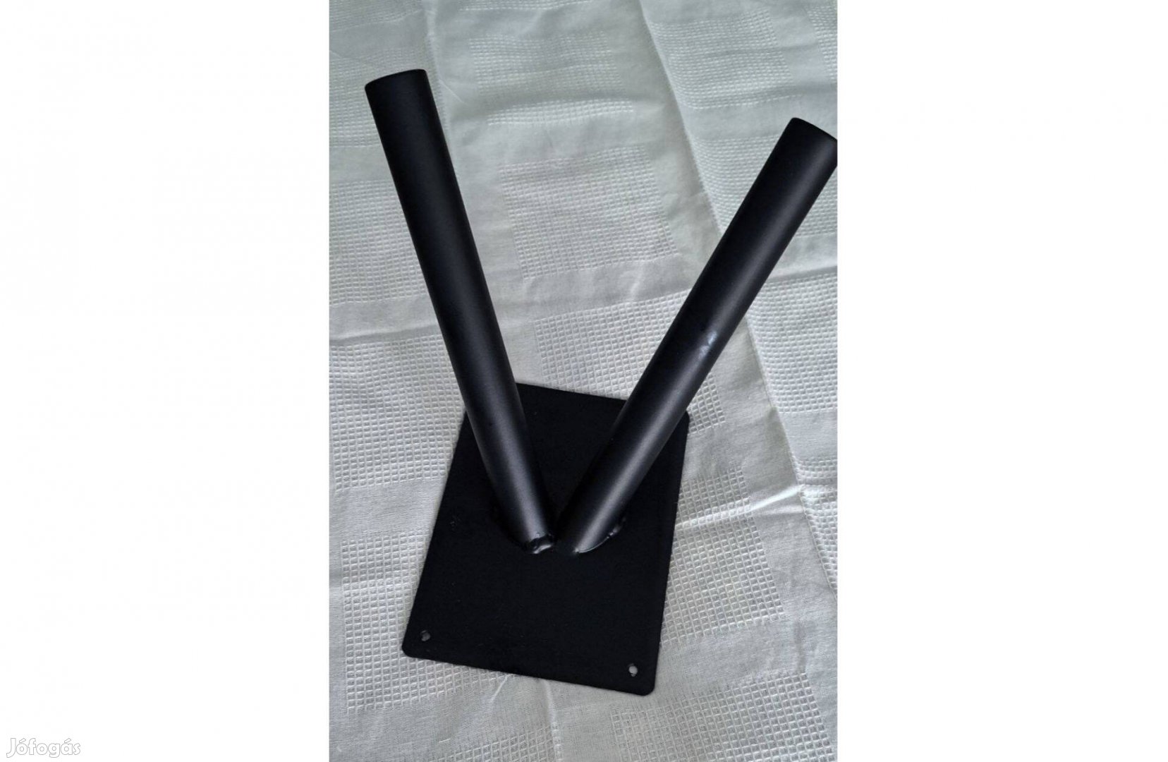 Fekete zászlótartó