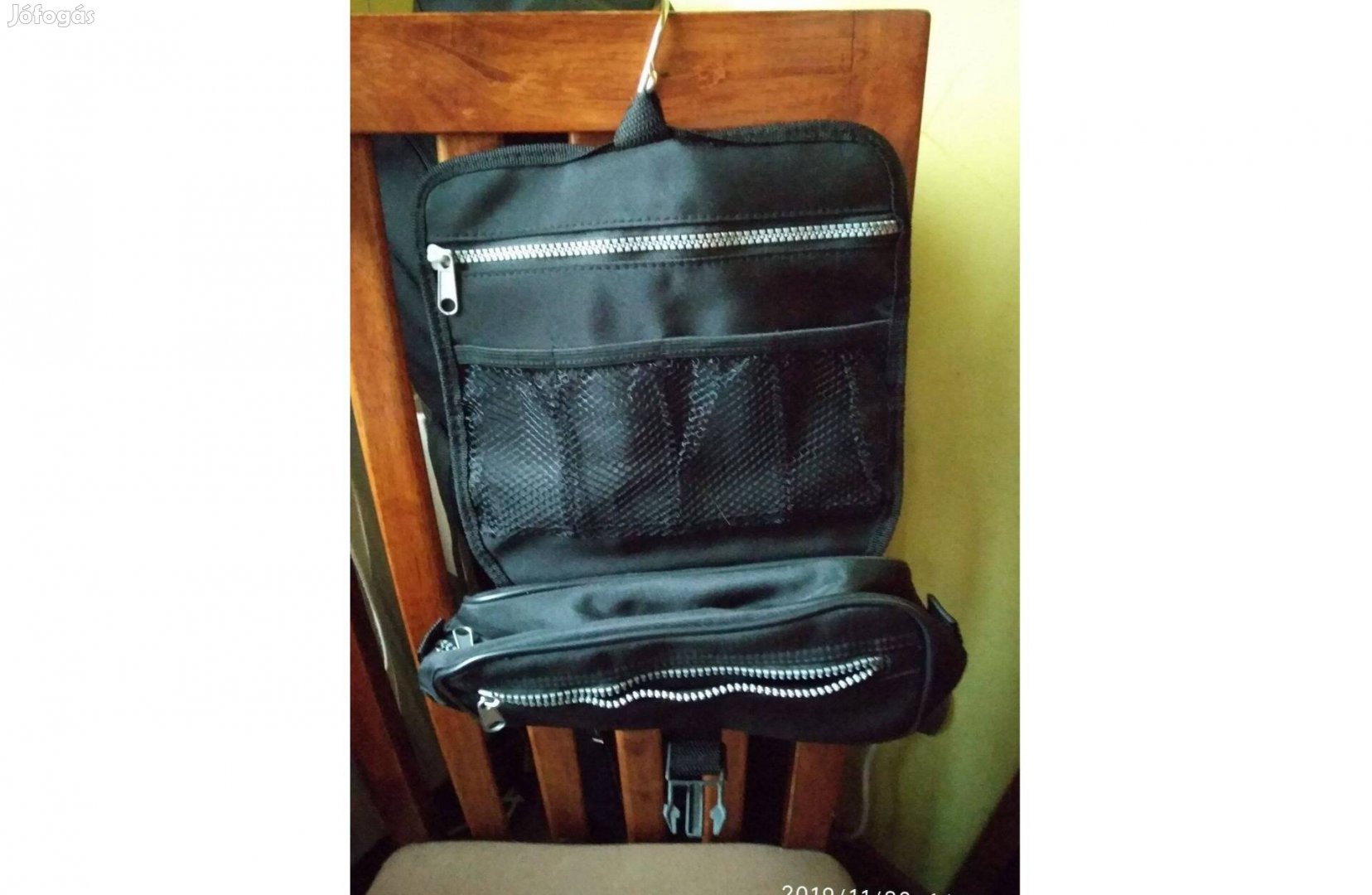 Felakasztható Extra pipere táska Neszesszer Többféle