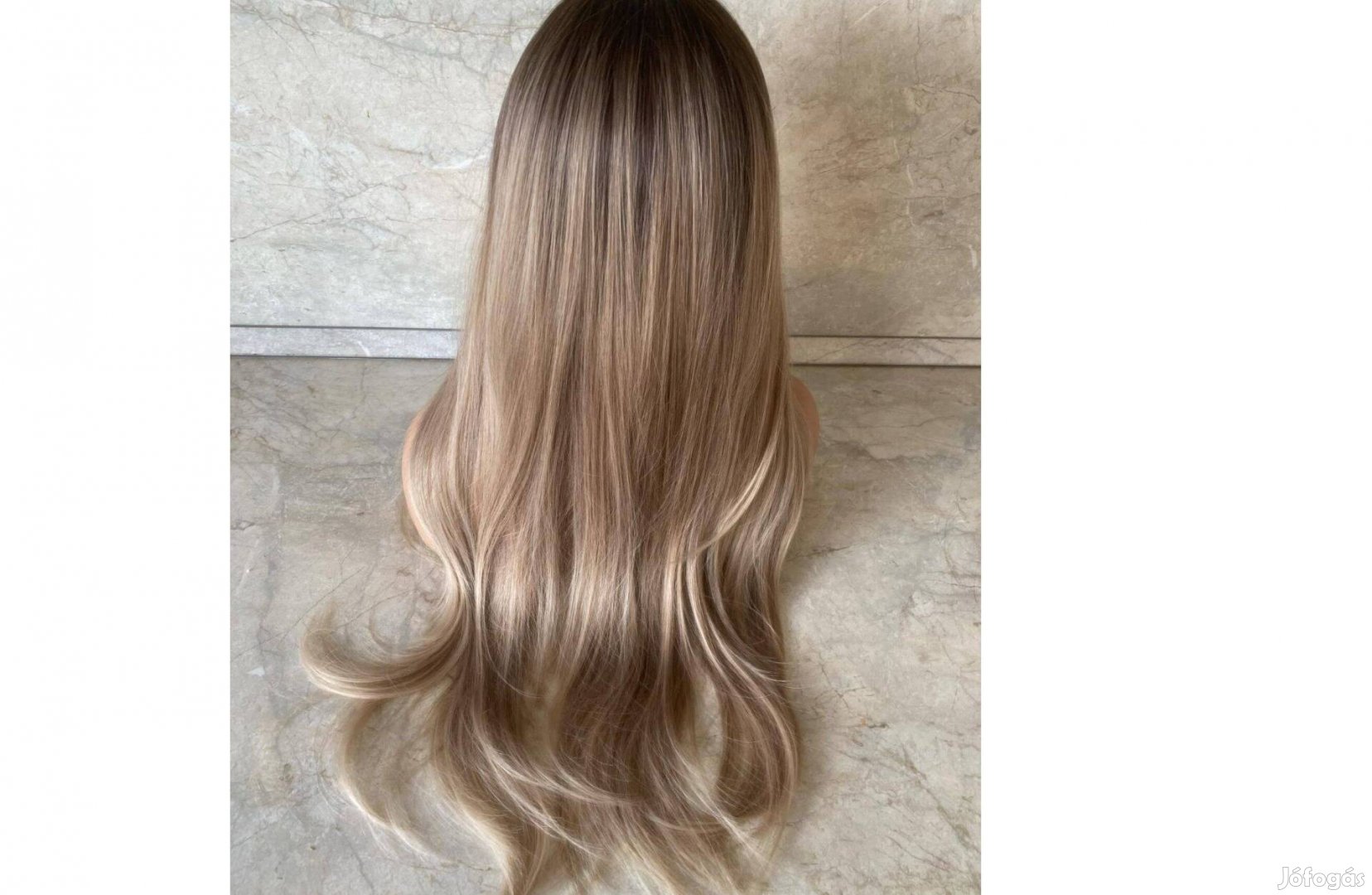 Féláron: Természetes, extra hosszú szőke balayage paróka - új