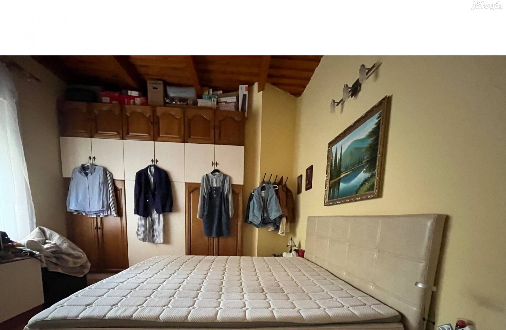 Féláron elvihető Kifogástalan állapotú franciaágy matraccal