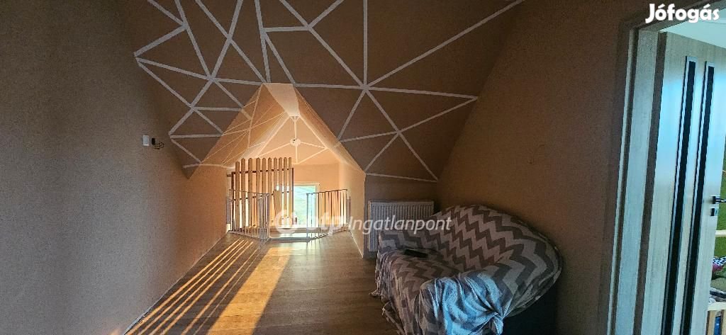 Feldebrői 173 nm-es ház eladó