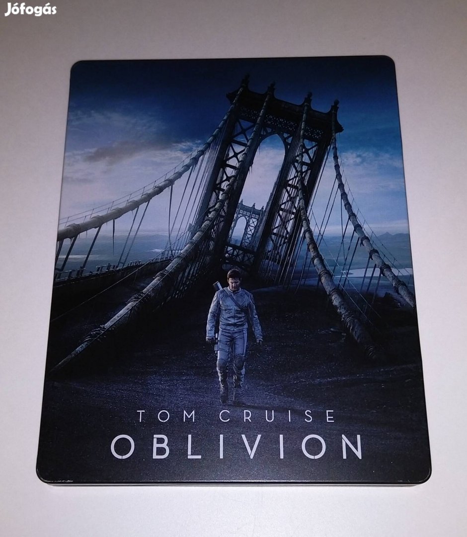 Feledés - Tom Cruise Blu-ray Film - Steelbook - Szinkronos!