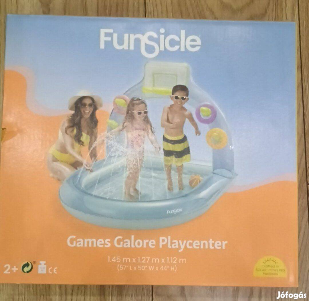 Felfújható játszótér kosárral gyerek medence szökőkút, új
