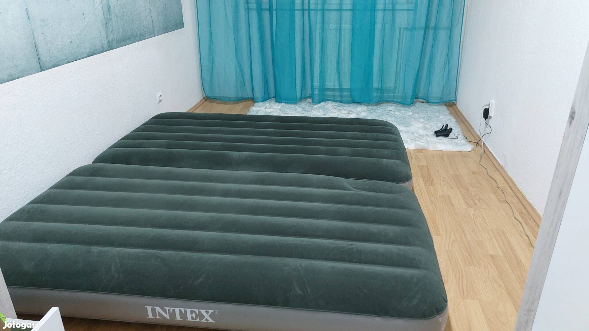 Felfújható vendég ágy matrac új állapotban eladó.