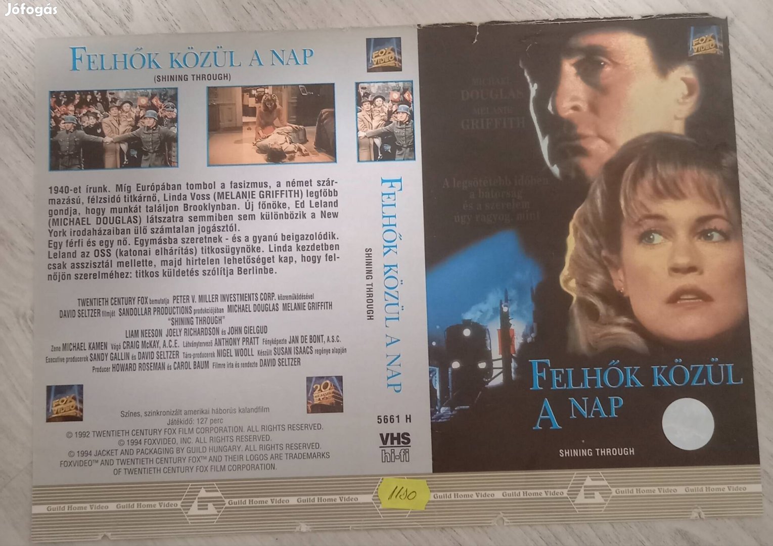 Felhők közül a nap - háborús vhs - Michael Douglas