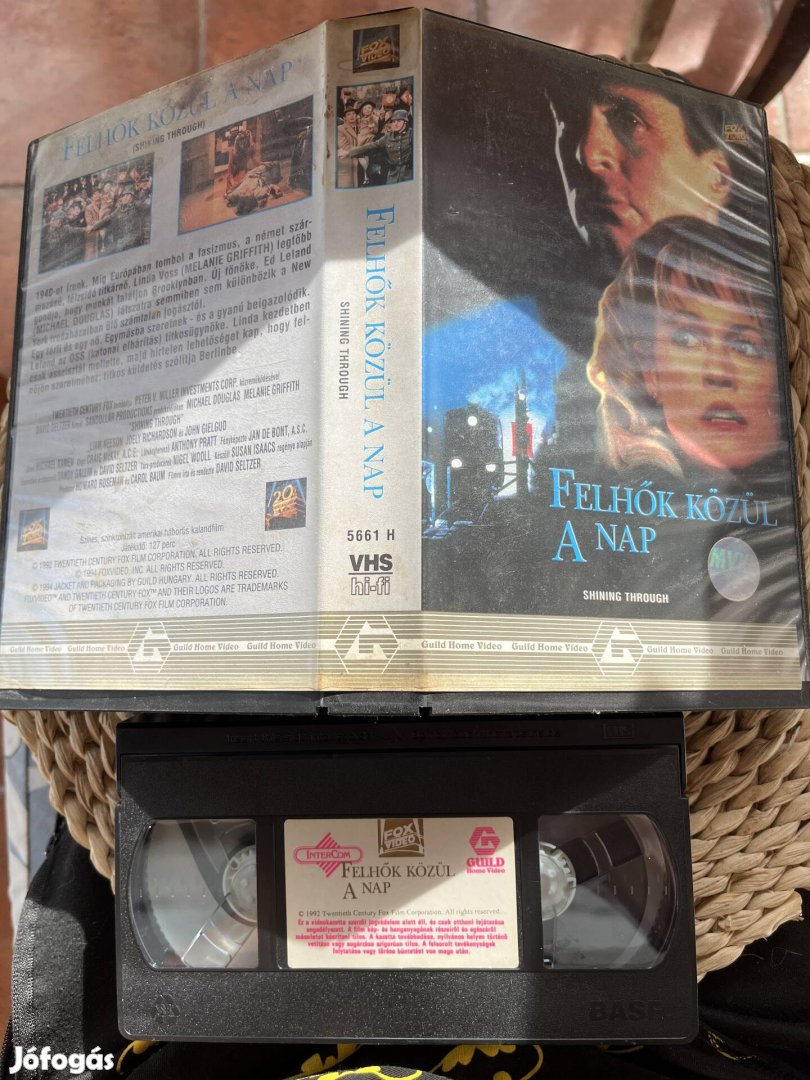 Felhők közűl a nap vhs guild