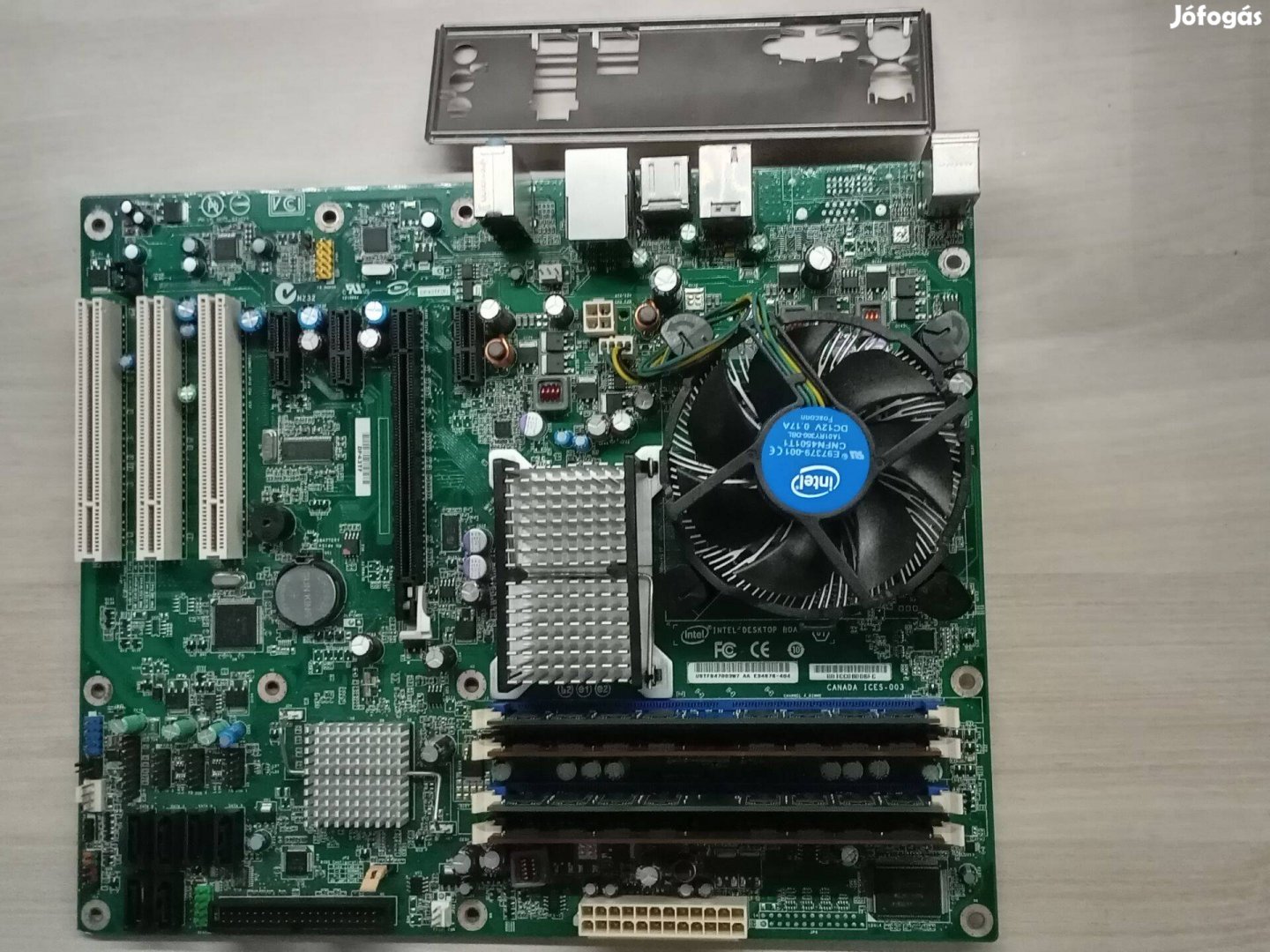 Félkonfig E8400, 8GB DDR2