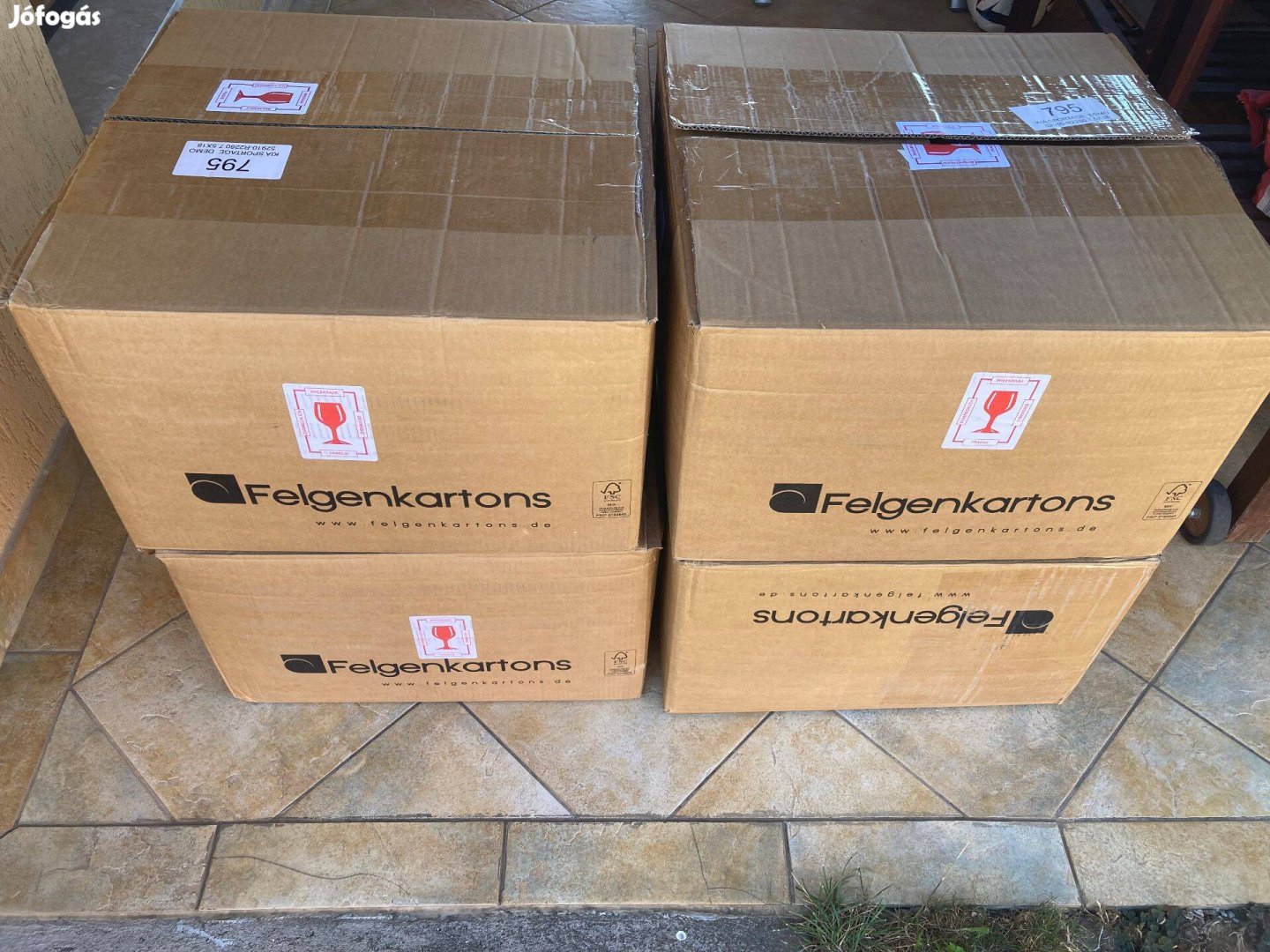 Felnikarton 4db. 18