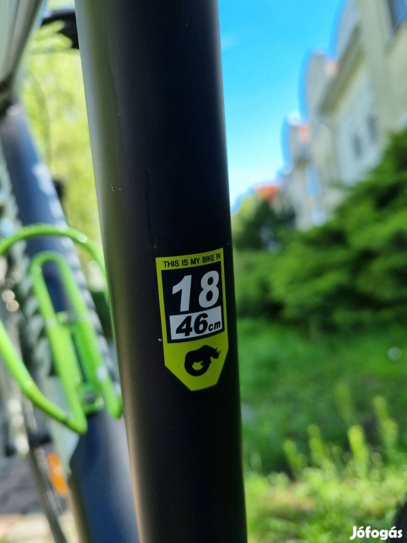 Felnőtt 24 sebességes trekking bicikli S méretű vázzal