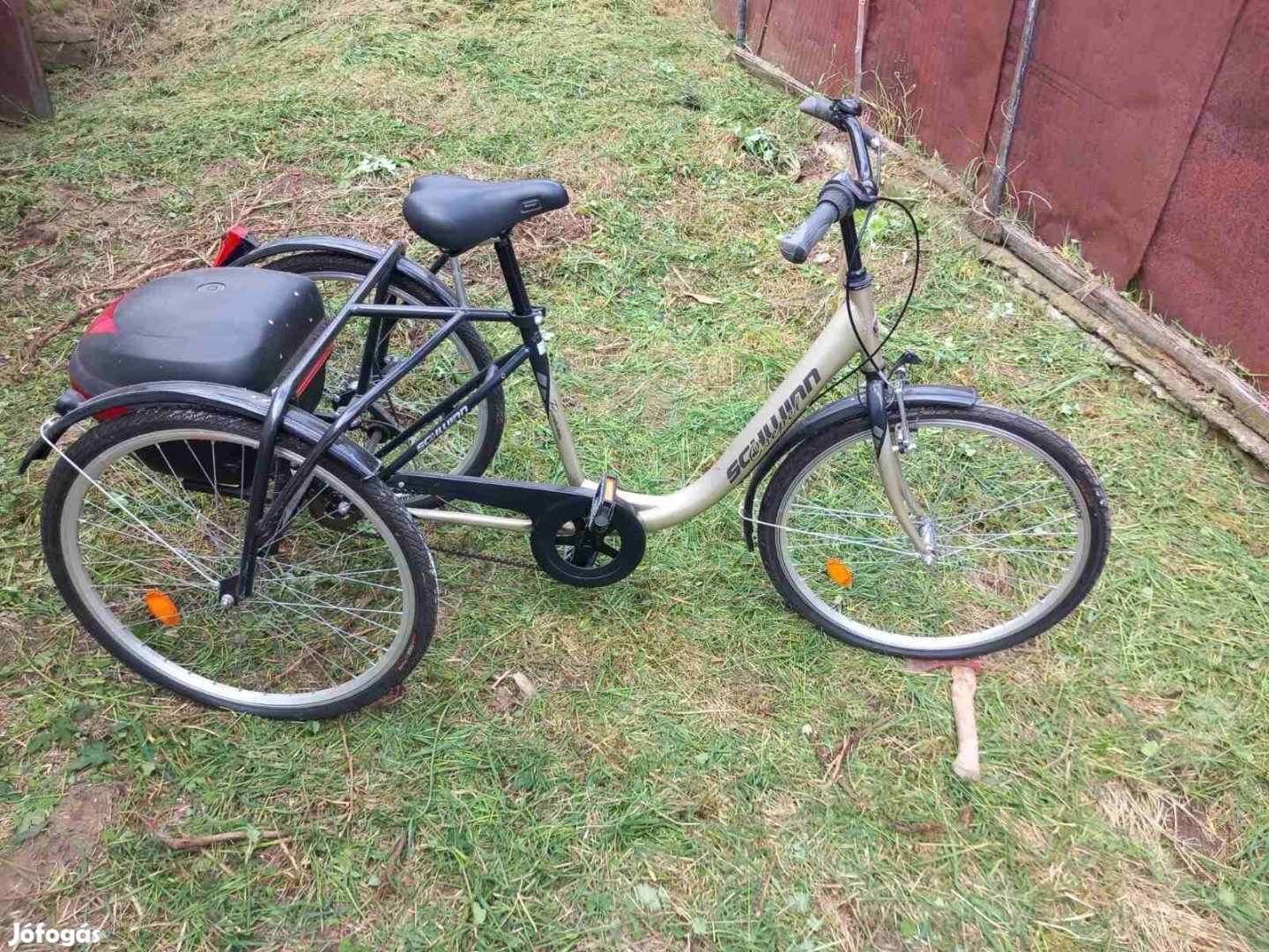 Felnőtt 3 kerekű tricigli